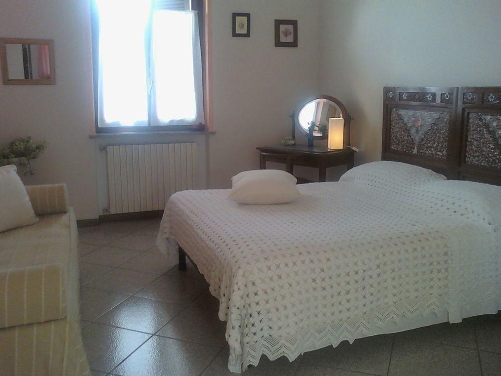 B&B La Taverna Degli Angeli Vezzi Portio 外观 照片