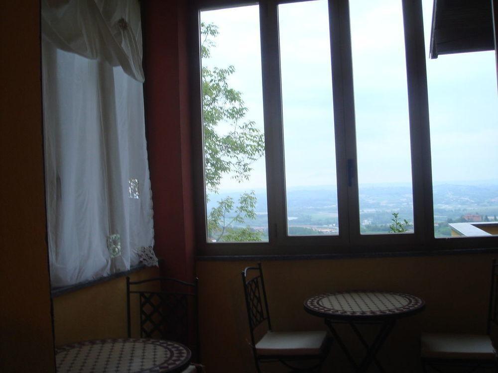 B&B La Taverna Degli Angeli Vezzi Portio 外观 照片