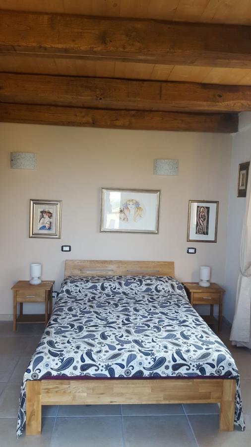 B&B La Taverna Degli Angeli Vezzi Portio 外观 照片