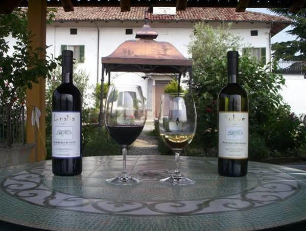 B&B La Taverna Degli Angeli Vezzi Portio 外观 照片
